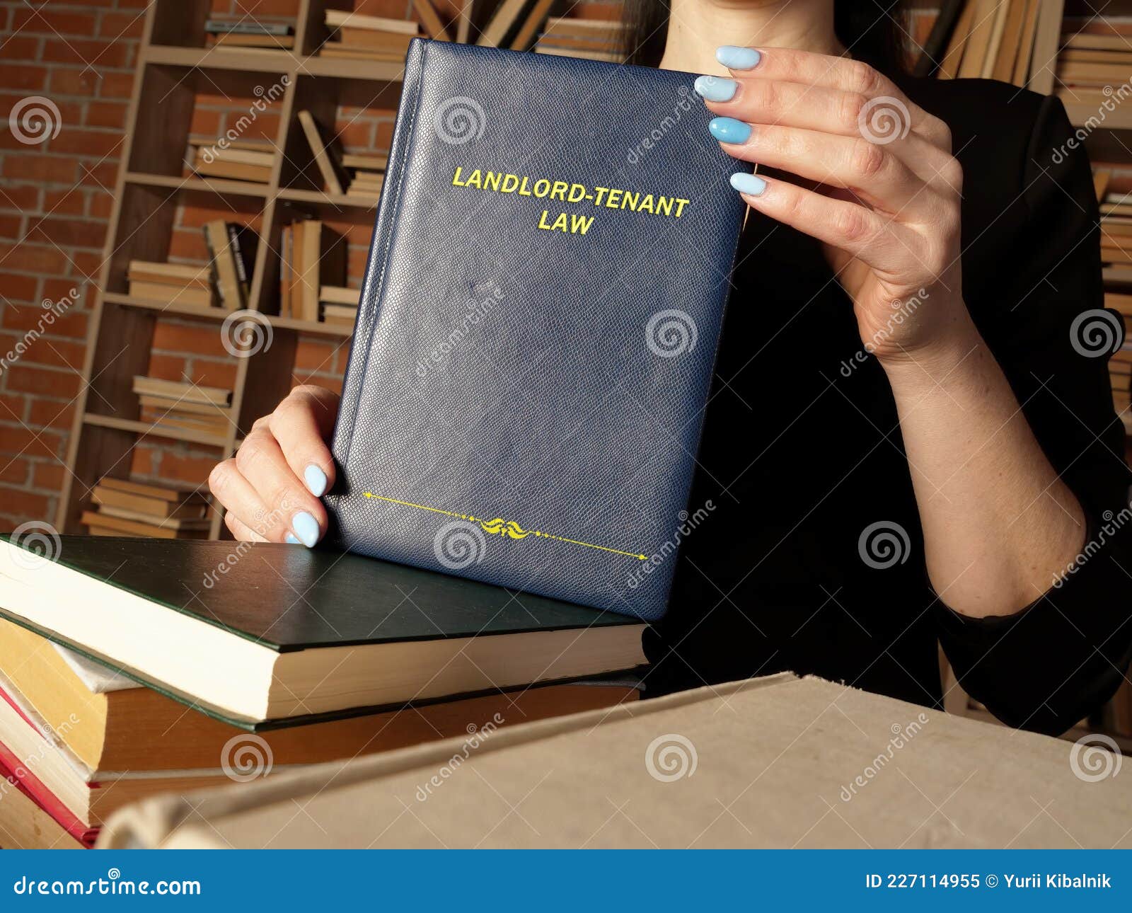 landlord-tenant law book`s title. landlord-tenant lawÃÂ governs the rental of commercialÃÂ andÃÂ residential property